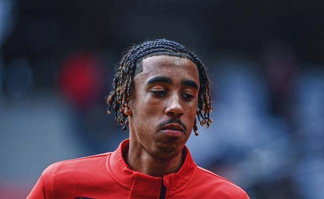 开云体育下载-里尔连续两场比赛不胜，状态低迷