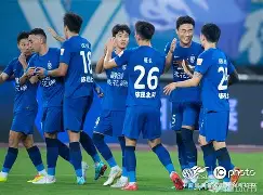 开云官网-国内足球联赛竞争激烈，球员表现出色