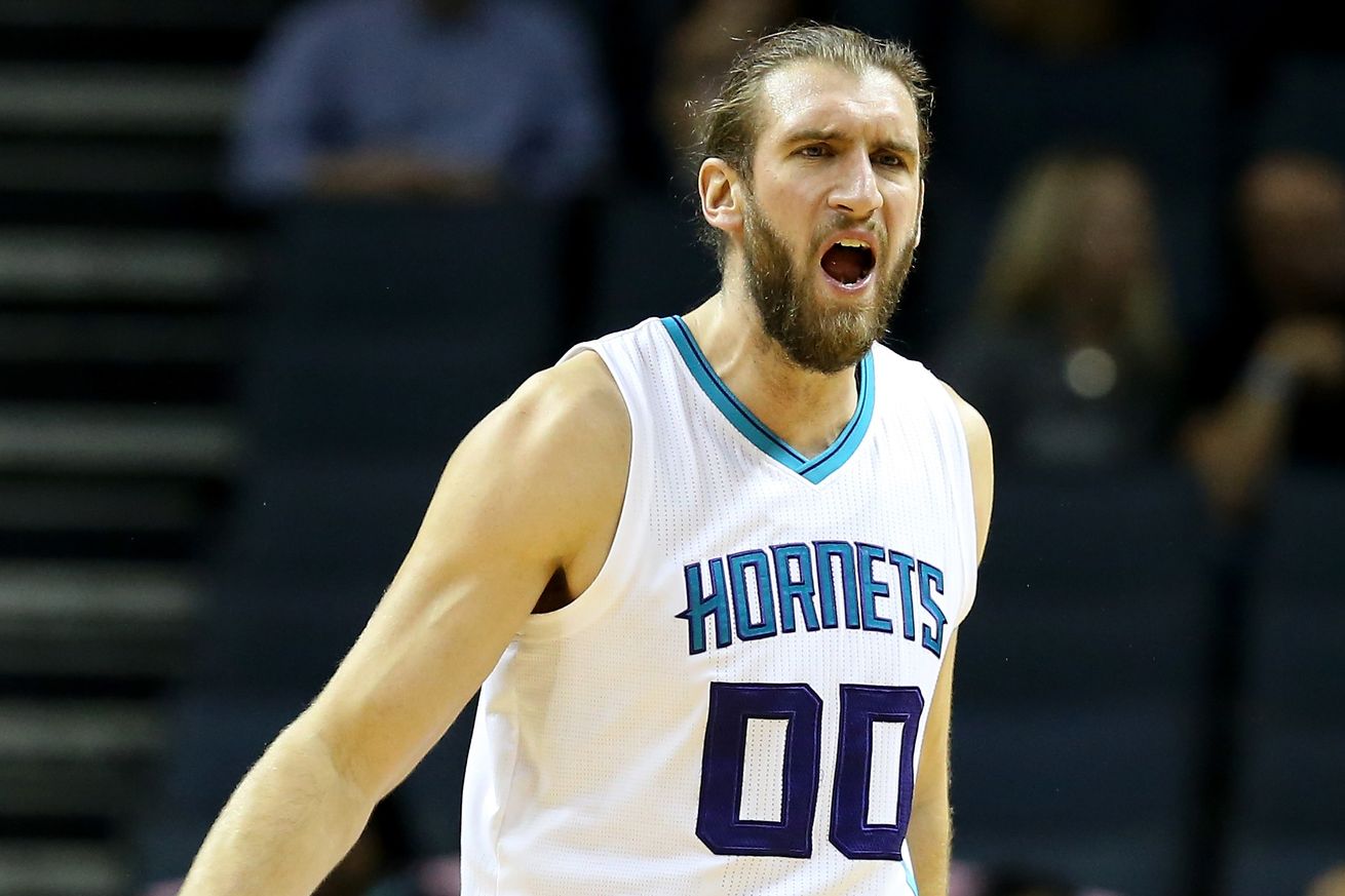 开云体育中国-塞尔提克队惊艳出场，领先优势晋级